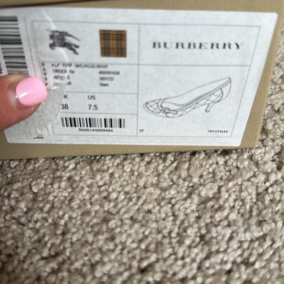 Burberry Heels Size 38 (7.5) - Picture 2 of 5